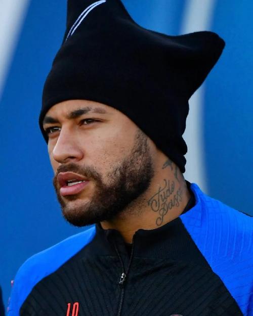 Leicester đấu Với Everton